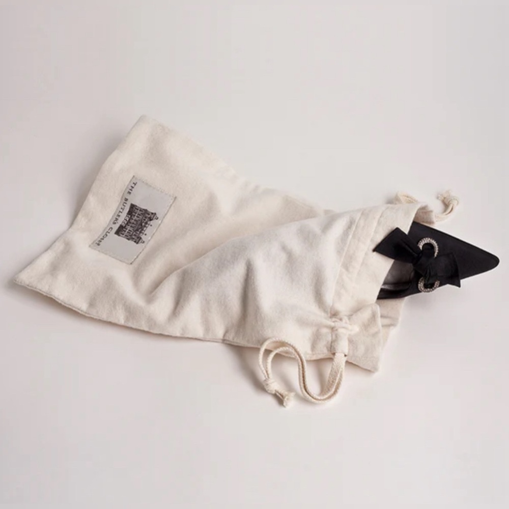 Fifteen (15) of The Butler’s Closet women’s shoe bags